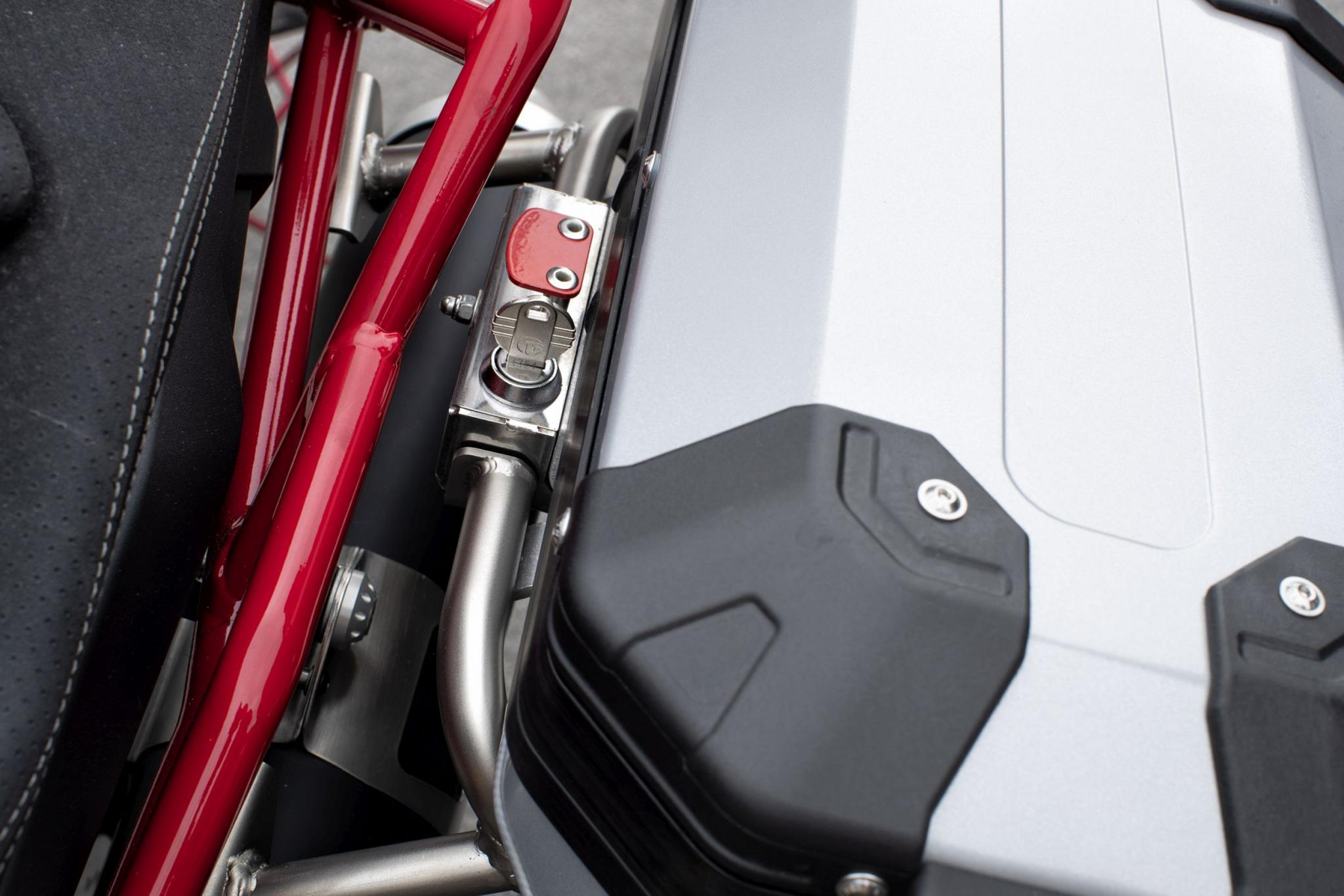 Kit de valises d'origine en aluminium Moto Guzzi V85 TT